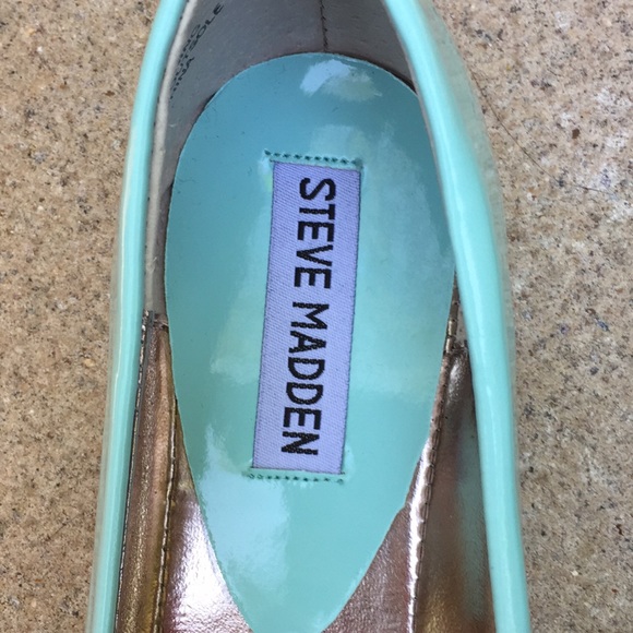 Never worn Ibiza Mint Steve Madden flats - Picture 6 of 8